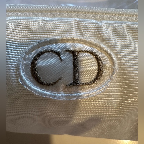 Christian Dior Millenium Amber Gold Bubble Wrap Sunglasses and Cosmetic Pouch - Picture 11 of 13